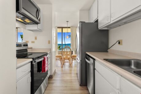 Enjoy a Night In - Lots of counter space plus all the necessary appliances for cooking, storing, and washing mean you can skip the restaurant and stay at “home” for dinner.