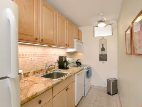Full Kitchen - With plenty of counter and cupboard space for all your dining needs, don’t have to dine out every night while vacationing.
