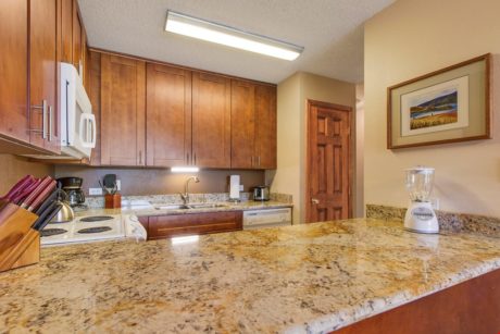 This Kitchen Has it All! - Whether you want to make a four-course meal or a small snack you can do it all at Kamaole Sands 4-208.