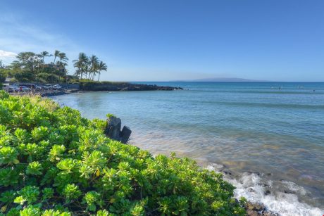 Pure Beauty - Kalama Park features gorgeous radiant blue waters and calm surf.