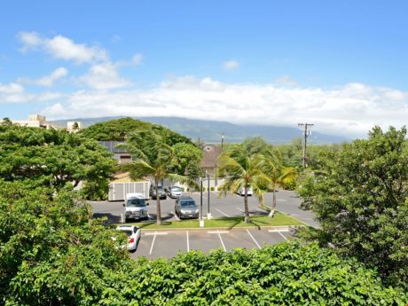 Onsite Parking - Don't worry about parking when you stay at Nani Kai Hale 303. You'll love having these convenient parking options very close by!