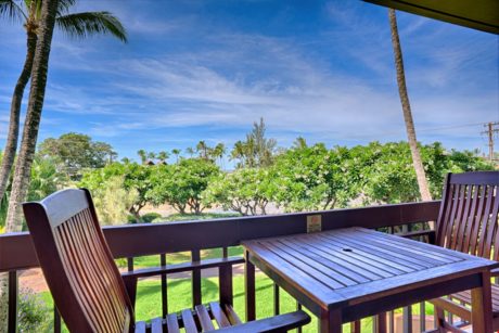 Dine Alfresco at Maui Vista 1210 - Enjoy a meal outside with your crew! The tropical landscaping will make you feel like you're enjoying a meal in paradise.