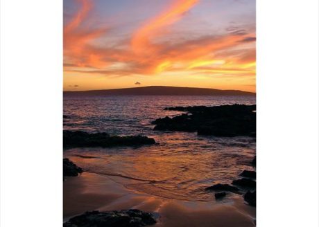 Another gorgeous Maui sunset from Secret Beach, South Maui.