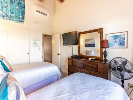 Second Bedroom - The second bedroom is a welcome retreat for a second couple or any children who may accompany you to Kamaole Sands 8-402