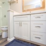 Fantastic Bathroom Storage - No need to sacrifice precious countertop space, this bathroom has plenty of space for all of your toiletries and other belongings!