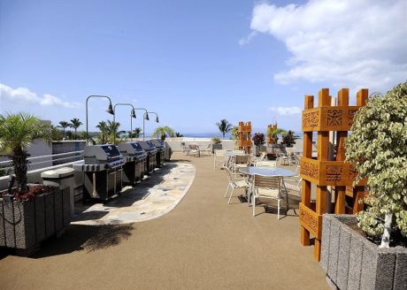 Dine Alfresco - Bring dinner outside and enjoy it in the salt tinged air.