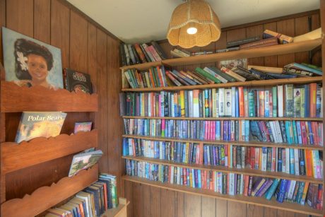 Royal Mauian Library - Curl up with a good book on your vacation in this cozy library.