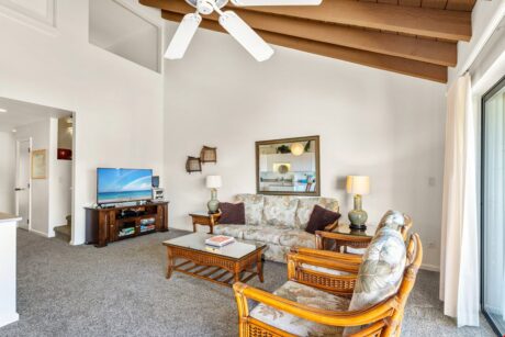 Rest and Relaxation - Perfect place to lounge before dinner, watch a little HDTV, surf the web, or send the days' photos to friends and family back home with the free Wi-Fi.