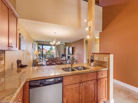 Snack or Feast? - Whatever you need to prepare for your family, you’ll find plenty of space and all the cookware and dishes you need to get the job done. Cooking in this kitchen is a pleasure.