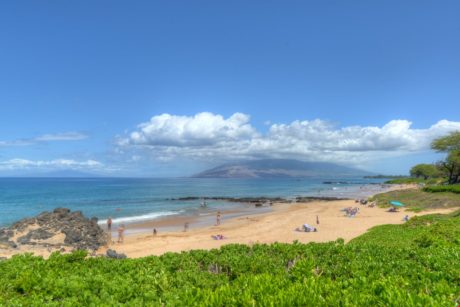 Visit One of Maui's Best Beaches! - Kamaole Beach 3 is perfect for snorkeling, swimming, and fun in the sun!