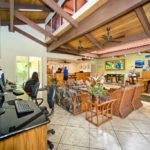 Kamaole Sands Clubhouse - Grab your friends and family and gather in the clubhouse. Birthday party? Anniversary? Just wanting a pizza party? Utilize the clubhouse!