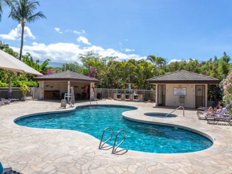 Pool Perfection - Take a dip in one of Maui Banyan’s refreshing pools, or relax in our jetted hot tubs.