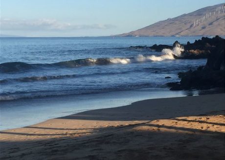 White sandy beach is a 5-minute walk from Maui Vista