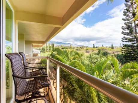 Welcome to Maui Banyan T 305B - You could be here, enjoy the lush Hawaiian nature and ocean views from our balcony! Book today!