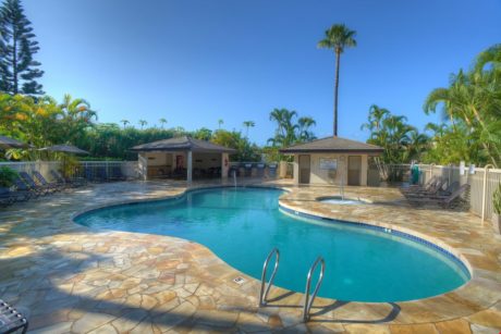 Maui Banyan Pools! - Take a dip in one of our refreshing pools, or relax in our jetted hot tubs.