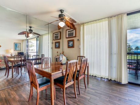 Delightful Dinner Space - Look forward to spending quality vacation time with the family and friends around the lovely dining room table.