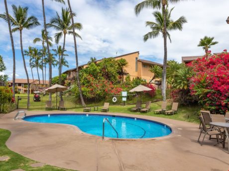 Four Pools for Your Pleasure – Try a different Wailea Ekahi pool each day and then sit out in the sun to dry off in the tropical breezes.