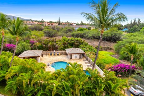 Enjoy the Tropical Beauty - From your Maui Banyan G-503 balcony you can peruse the swimming pool and the meticulously maintained resort grounds.