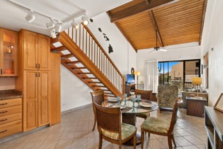 Elegant Dining - If you’re not dining out in one of the excellent restaurants near the resort, you can gather your group around the Kamaole Sands 5-416 dining table for a tasty meal prepared in the condo kitchen.