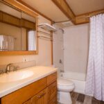 Pristine Bathroom - Fresh bath towels will be waiting for you when you arrive. If you want to shower as your first order of business, you can.