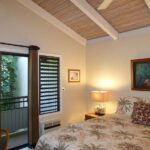 Private Guest Suite with Its Own Lanai, High Vaulted Ceiling, Fa